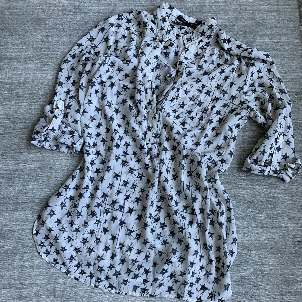 Gray and white star tunic